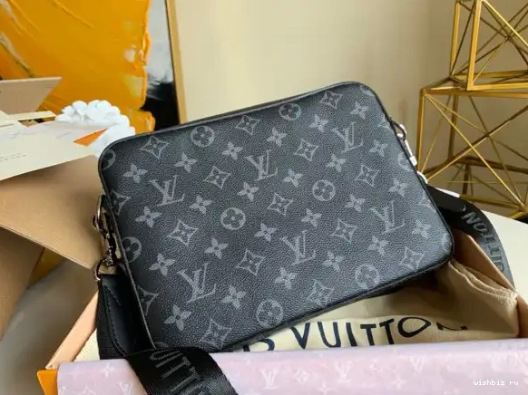 WIS VUITTON DISTRICT LOUIS 0604